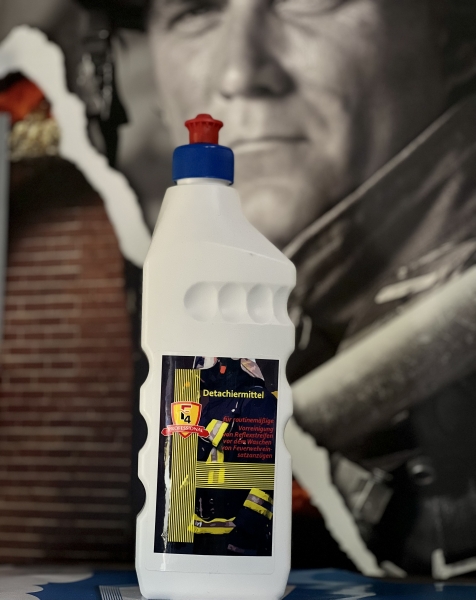 F4 500ml Flasche push-pull  Detachiermittel zur Vorreinigung